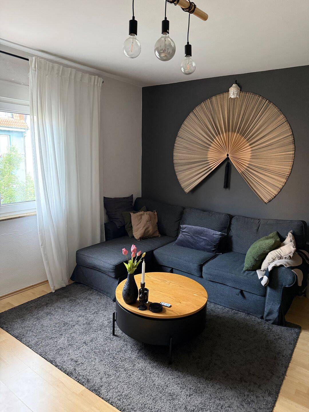 2-Zimmer-Wohnung mit zwei Balkonen, 70186 Stuttgart (Ost)