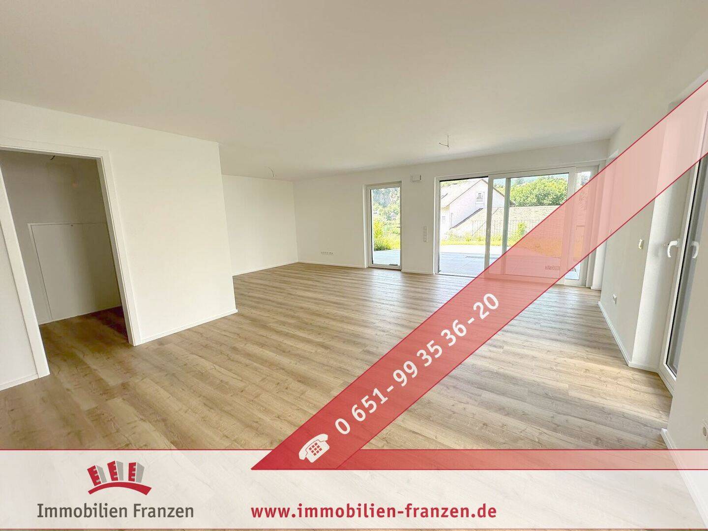 Hochwertige 3-Zimmer-EG-Neubauwohnung mit großzügiger Terrasse und Stellplatz – Bullay – Bild 1 von 3