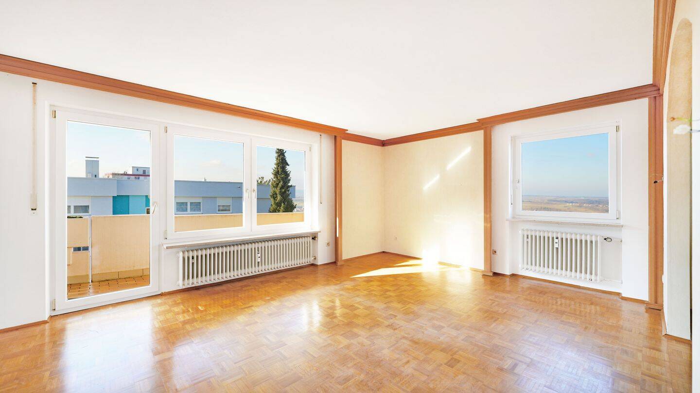Ruhige 3-Zimmer-Wohnung mit Weitblick, großer Loggia und Garage in Weißenburg (Ludwigshöhe), 91781 Weißenburg i. Bay.