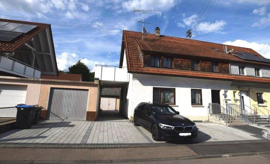 Gemütliche 2-Familien-Doppelhaushälfte in ruhiger Lage von Meßkirch., 88605 Meßkirch