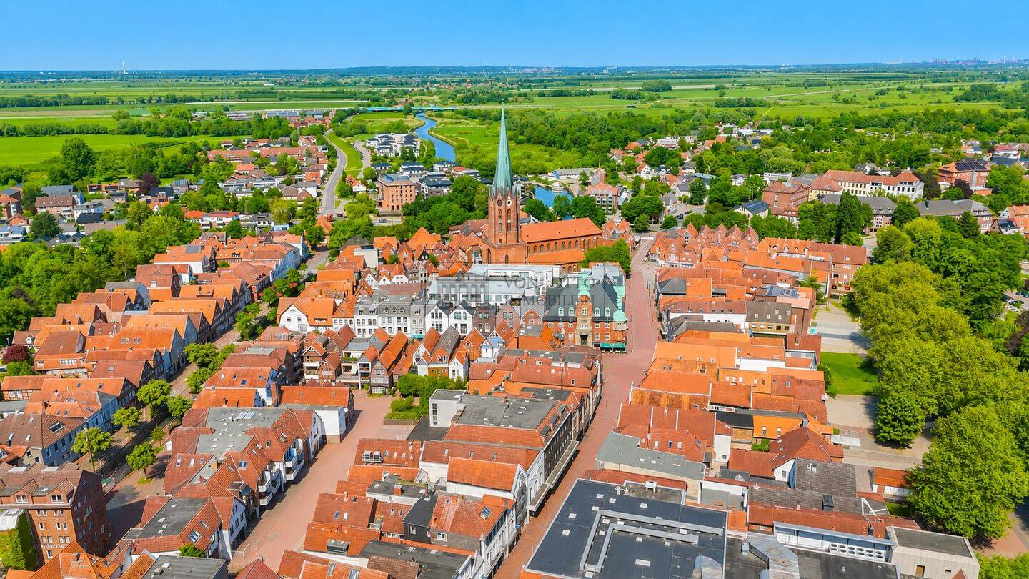 Innenstadtjuwel – Wohn und Geschäftshaus mit attraktiver Sollrendite, 21614 Buxtehude