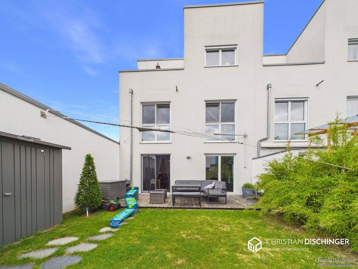 Modernes Stadthaus mit Dachterrasse, PV-Anlage & familienfreundlichem Grundriss, 93055 Regensburg (Brandlberg-Keilberg Burgweinting-Harting Innenstadt Ostenviertel Schwabelweis)