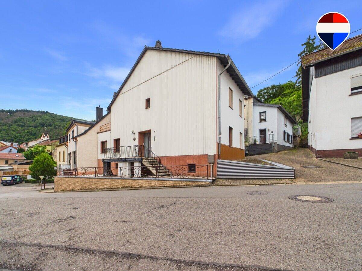 REMAX – Familienfreundliches Wohnen mit viel Potenzial, 66693 Mettlach