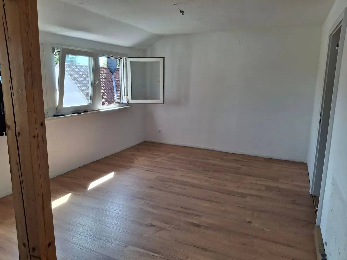 Schöne 1-2-Zimmer-DG-Wohnung in Sankt Ingbert, Hassel, 66386 St. Ingbert