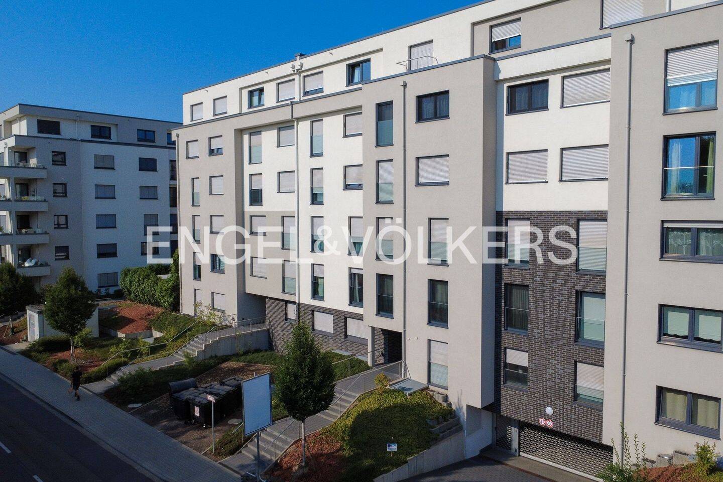 Modernes Wohnambiente mit Balkon und Aufzug!, 65197 Wiesbaden (Biebrich Dotzheim Wiesbaden)