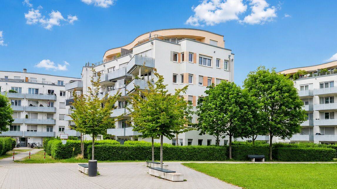 Bogenhausener Höfe: Moderne & perfekt aufgeteilte WG-Wohnung mit hoher Rendite und Fernblick, 81925 München (Bogenhausen)