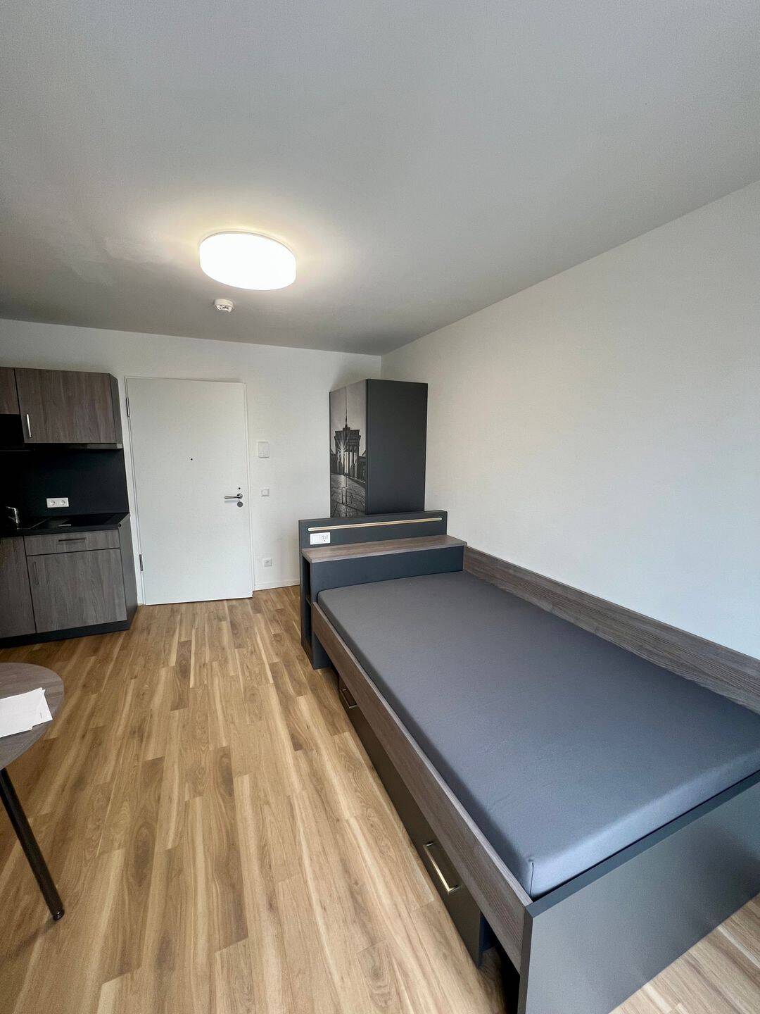 Willkommen in Ihrer vollmöblierten Singlewohnung! Warmmiete inkl. Strom und Internet!, 13086 Berlin (Pankow Weißensee)