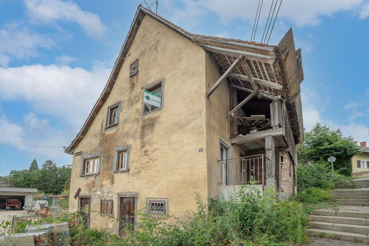 Rustico im Hegau, sucht klugen Handwerker: Bauernhaus zum Kernsanieren und sich Verwirklichen, 78253 Eigeltingen