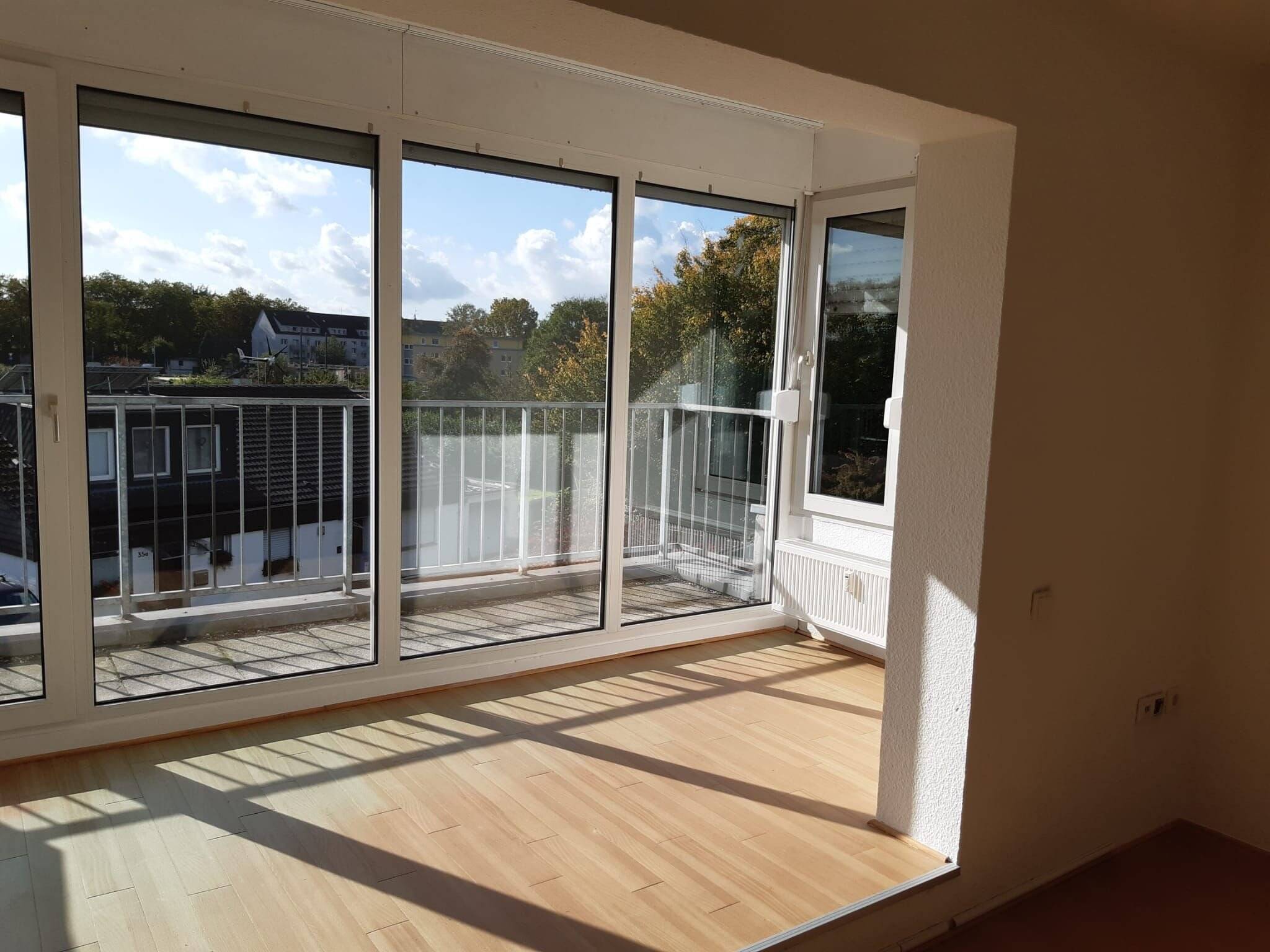 Freundliches 1-Raum-Appartement mit Balkon in ruhiger Lage Oberhausen-Schlad, 46047 Oberhausen