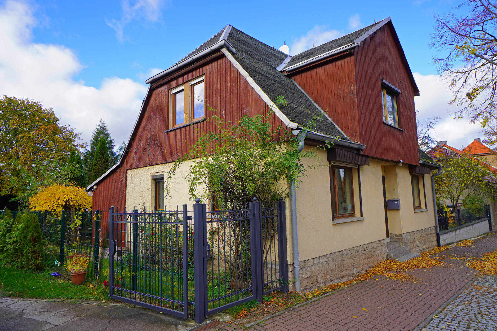 Nahe Weimar: EFH für die handwerklich begabte Familie, ACHTUNG: Dachstuhl muss erneuert werden! Heizung bereits neu!, 99439 Am Ettersberg (Großobringen)