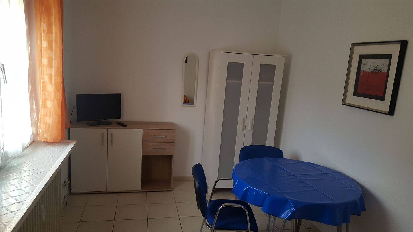 Helles WG-Zimmer mit Top-Anbindung in Königstein-Schneidhain – Frei ab sofort!, 61462 Königstein im Taunus