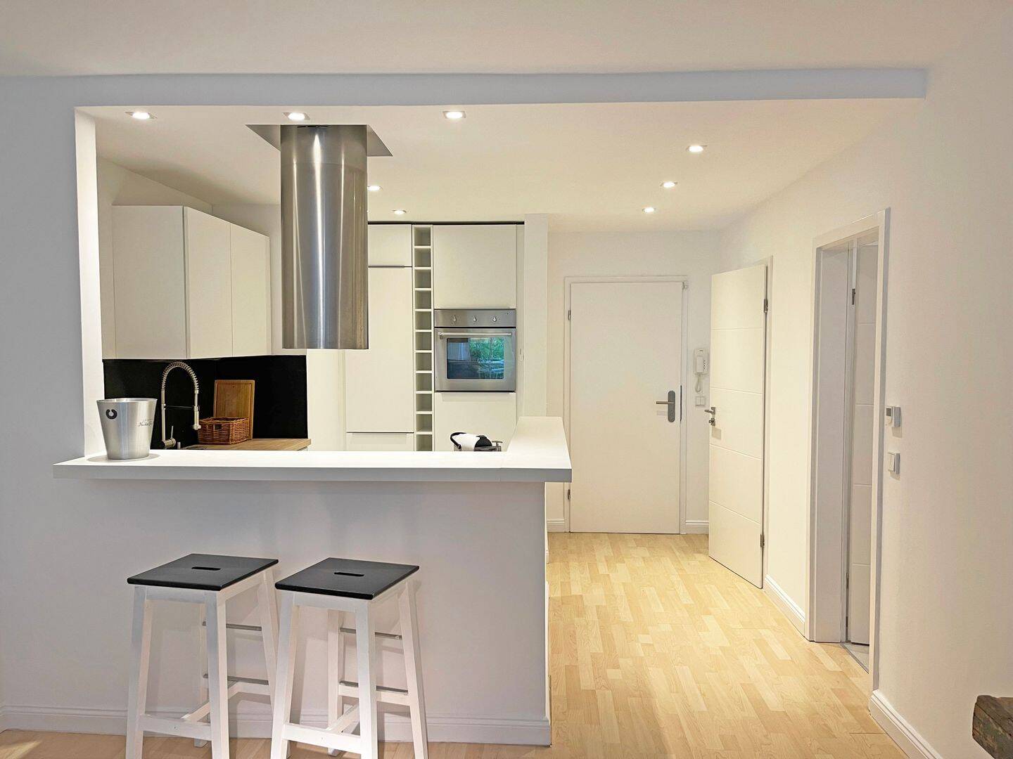 Stilvolle 2-Zi.-Luxuswhg. mit Terrasse, eigenem Gartenanteil und TG-Stellplatz, 20251 Hamburg (Hamburg-Nord Alsterdorf Eppendorf Hoheluft-Ost)