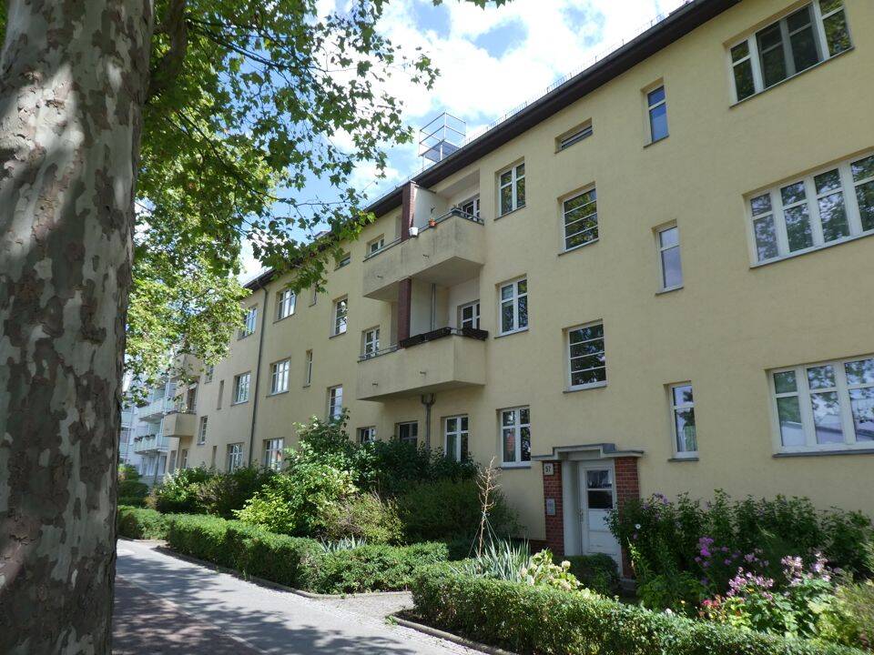 Charmante 2-Zimmer-Dachgeschosswohnung in zentraler Lage von Wilhelmsruh!, 13158 Berlin (Pankow)