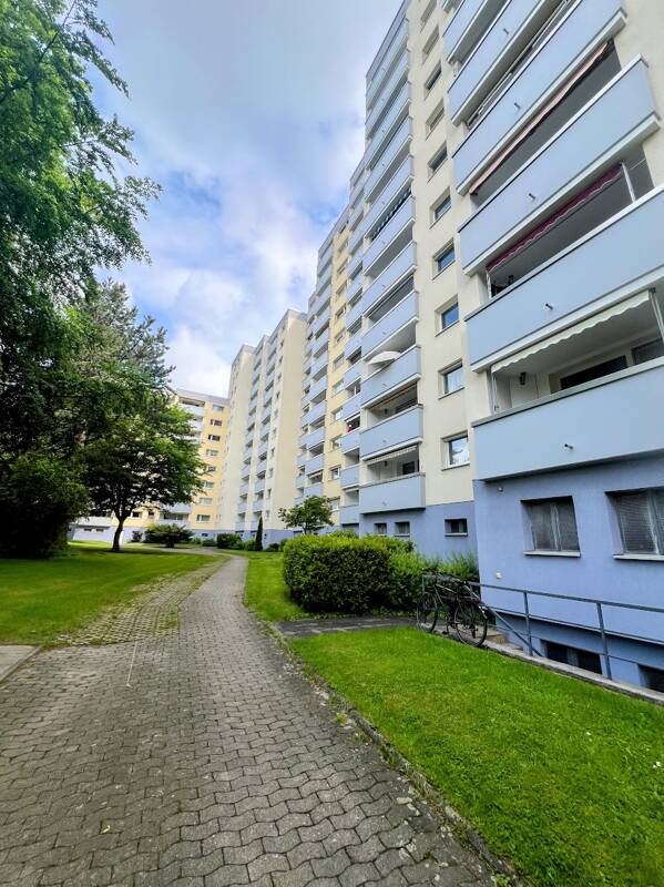 Attraktive ETW mit Balkon und Aussicht über Braunschweig, 38116 Braunschweig (Kanzlerfeld Lamme Lehndorf)