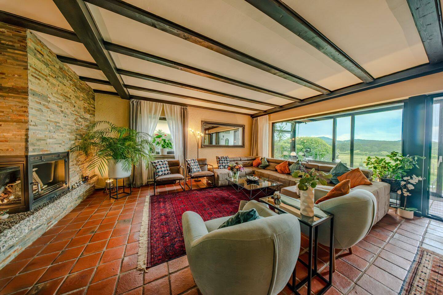 Wohnen mit Komfort, Charme und viel Platz – Erdgeschosswohnung in begehrter Lage von Bad Honnef, 53604 Bad Honnef