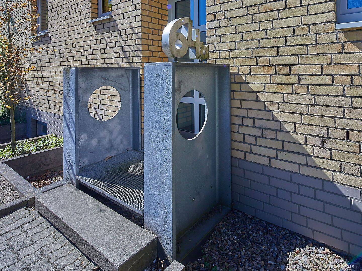 2-Zimmerwohnung mit Balkon, 24534 Neumünster (Innenstadt)