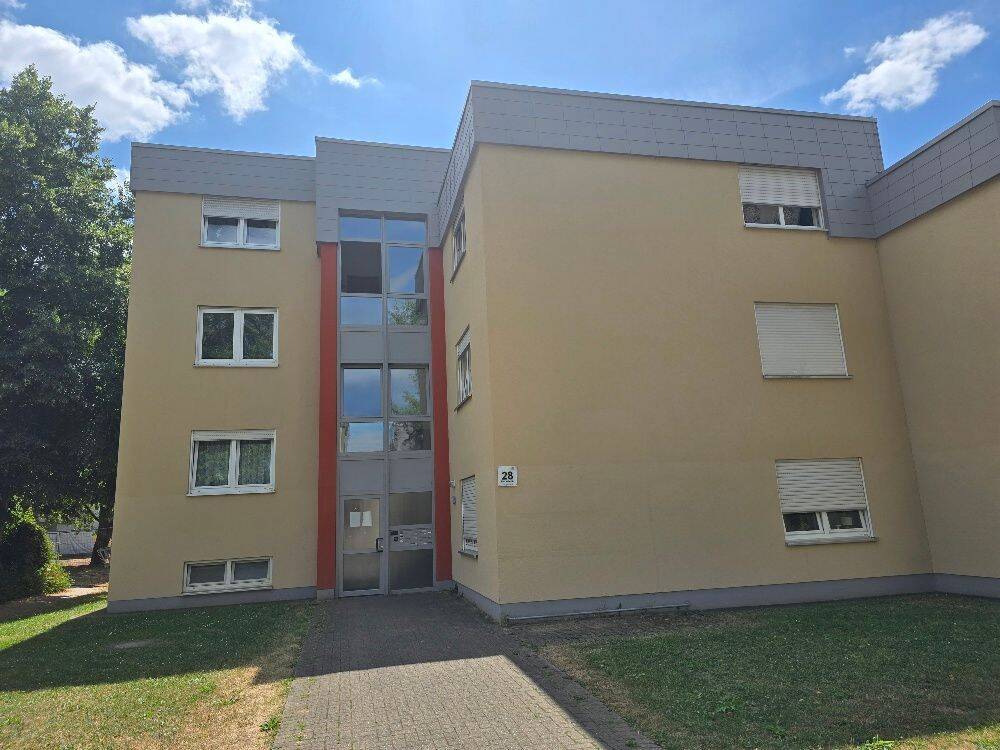 ab 01.10. renovierte 2 ZKB Wohnung mit Balkon in Trier-Ehrang – NUR MIT WBS, 54293 Trier