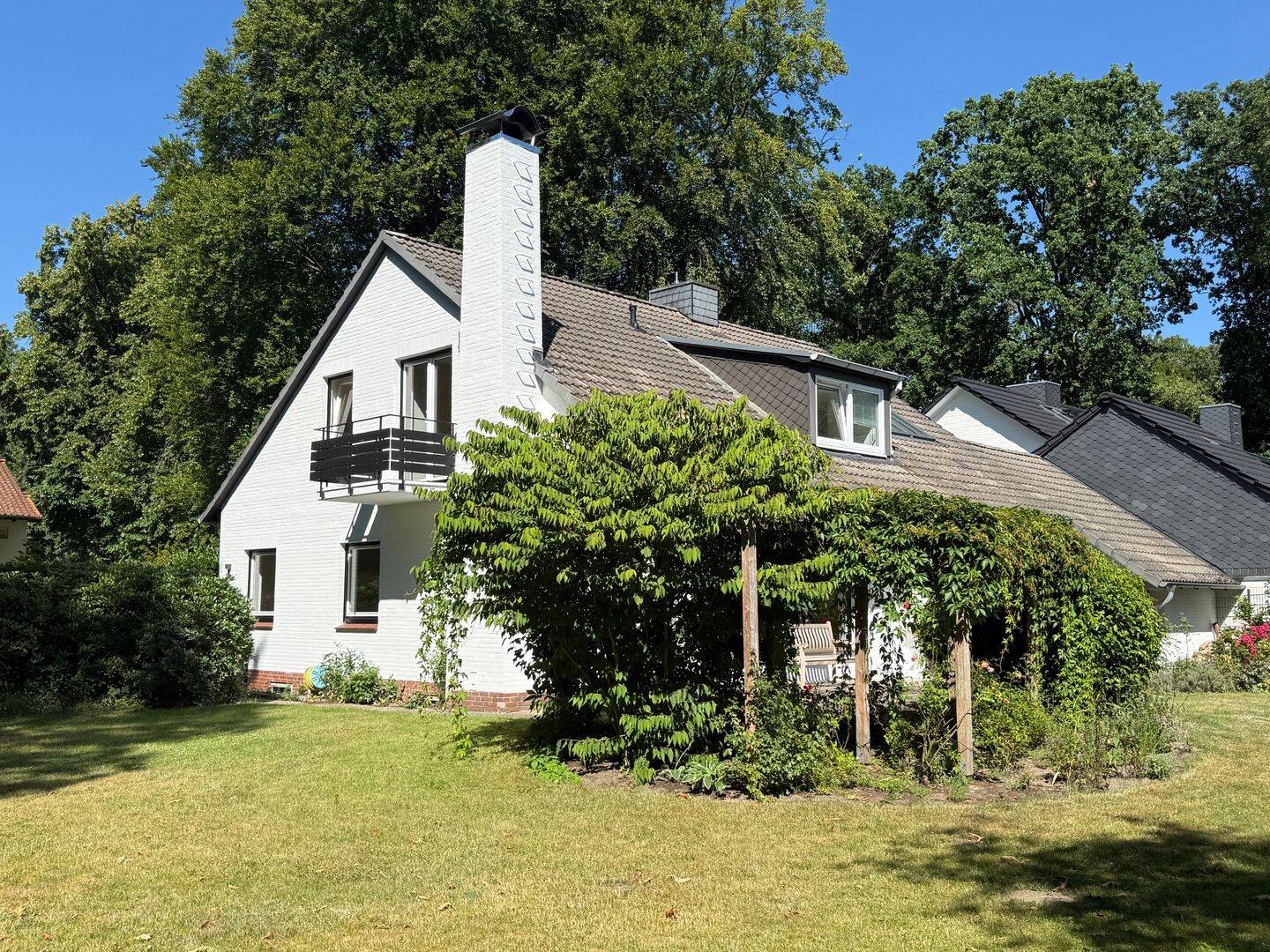 Home sweet Home – wunderbares 6-zimmriges Haus zur Miete  in perfekter läge von Rissen, 22559 Hamburg (Altona Rissen)