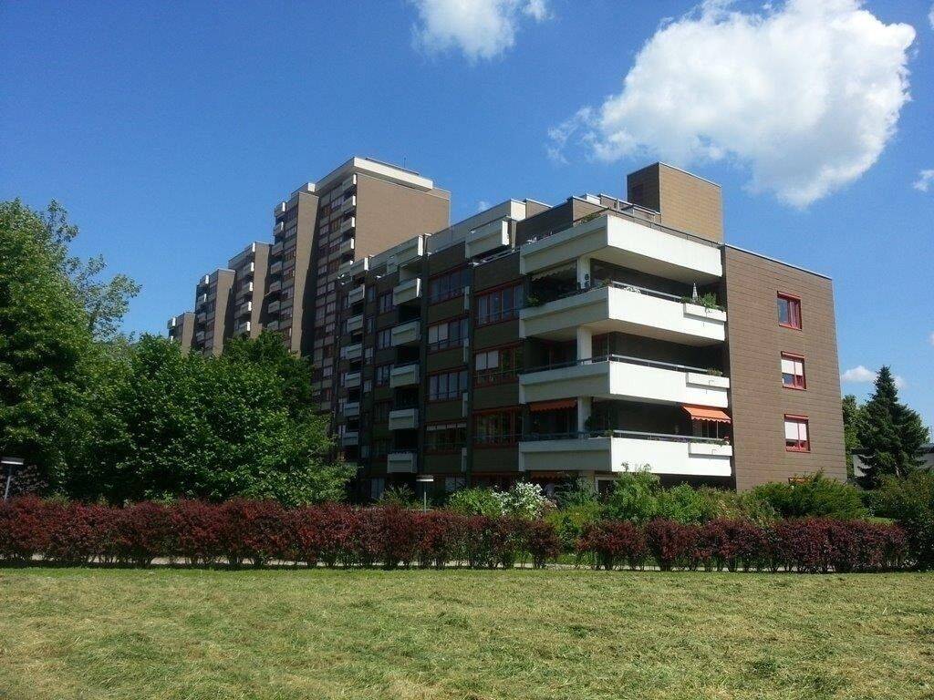 Investieren Sie in Sachwert in Weinstadt-Endersbach 3,5 Zimmerwohnung mit Tiefgaragenstellplatz, 71384 Weinstadt