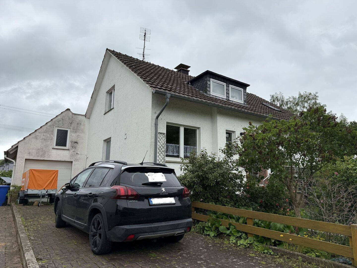 Wohnen im Hembsen ! Einfamilienhaus mit 2 Garagen, 33034 Brakel