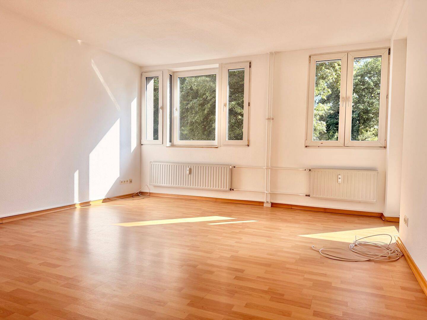 Befristung 4 Jahre! 2 Zimmer in güner Wohnlage mit Balkon!, 13156 Berlin (Pankow Kleingartenanlage Alte Baumschule Niederschönhausen Rosenthal)