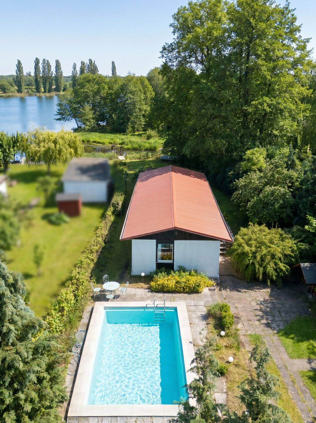 Freizeit-Bungalow direkt an der Havel mit Pool und traumhaftem Grundstück, 14542 Werder (Havel)