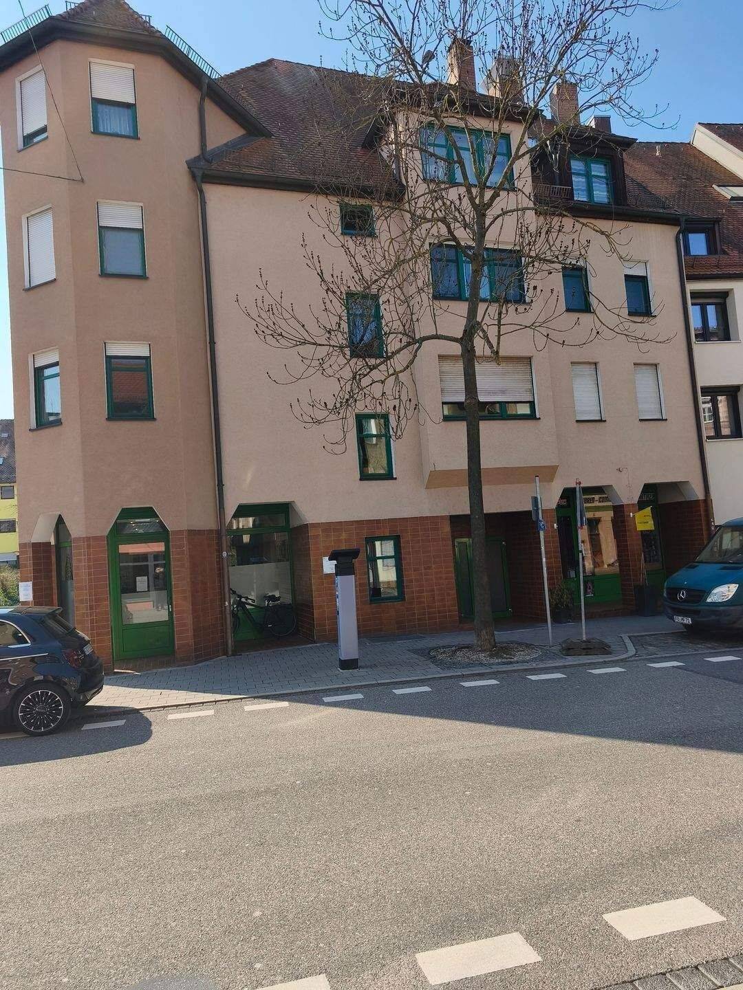 Wohn und Geschäftshaus in zentraler, verkehrsberuhigter Innenstadtlage in Fürth, 90762 Fürth (Innenstadt)