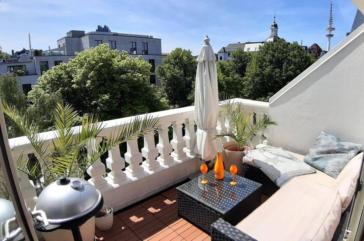 1A Lage, Lage, Lage! von Privat! Sonnige, helle Penthousewohnung Rotherbaum / Gründerzeit Villa, 20148 Hamburg (Eimsbüttel Harvestehude Rotherbaum)