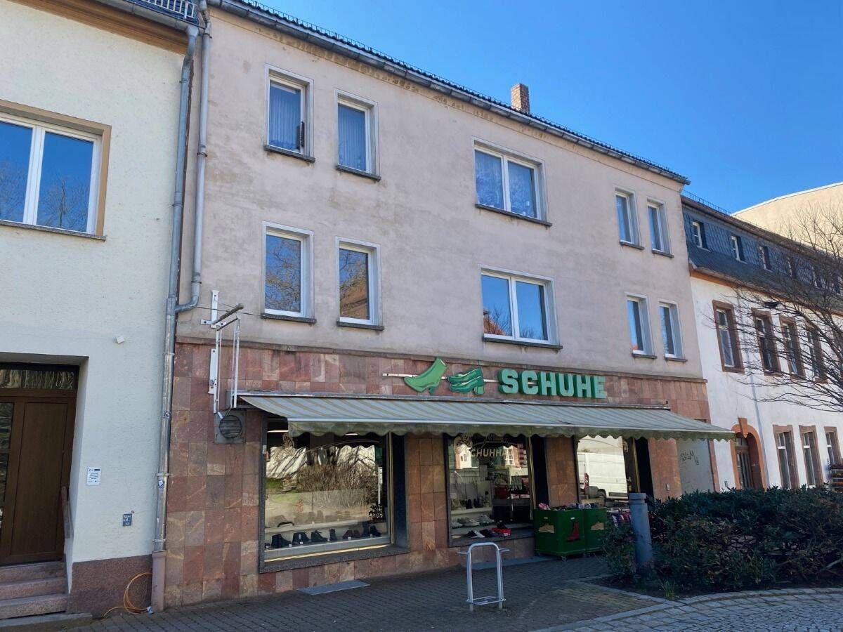 Gelegenheit für Investoren: Mehrfamilienhaus in zentraler Lage, 4651 Bad Lausick