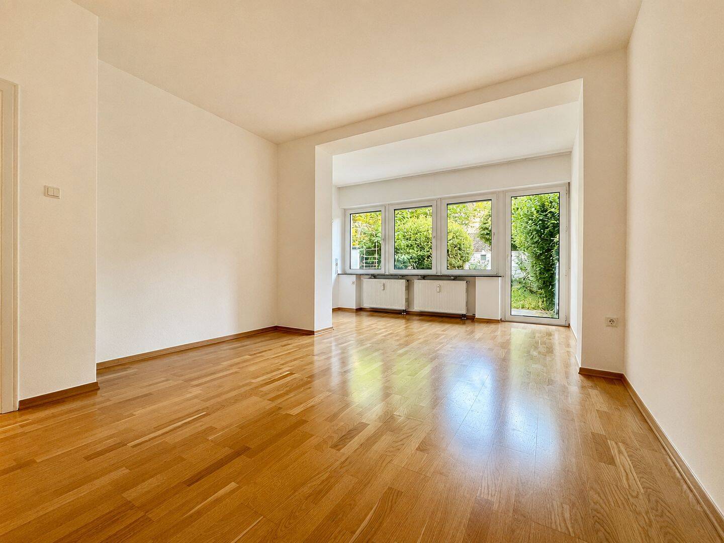 Ruhig wohnen in Trier: Renovierte 3-ZKB mit Terrasse, Garten, Carport und Einbauküche!, 54295 Trier