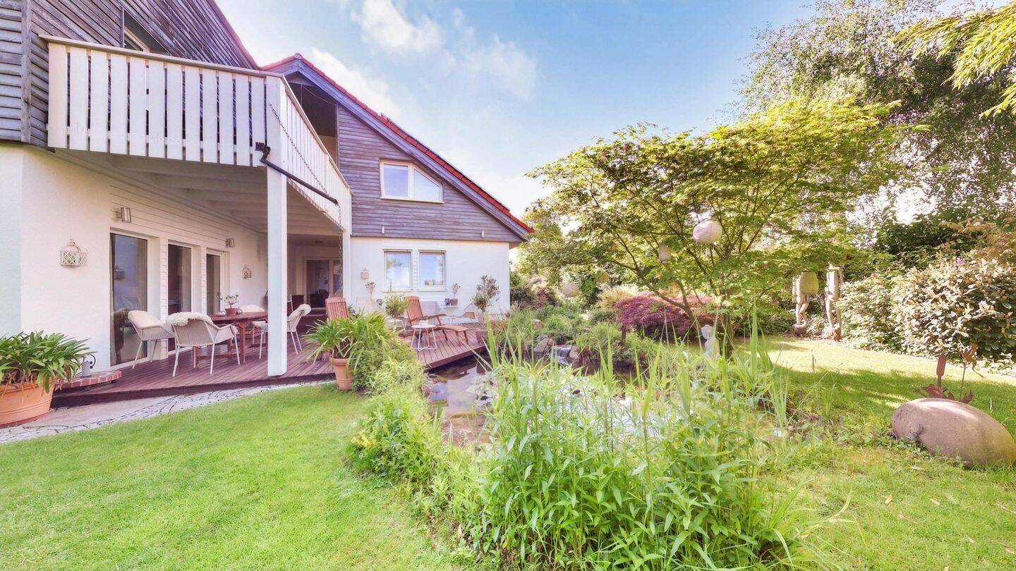 Exklusives Familienhaus mit großzügigem Raumangebot, Sauna und Gartenparadies, 91623 Sachsen b. Ansbach