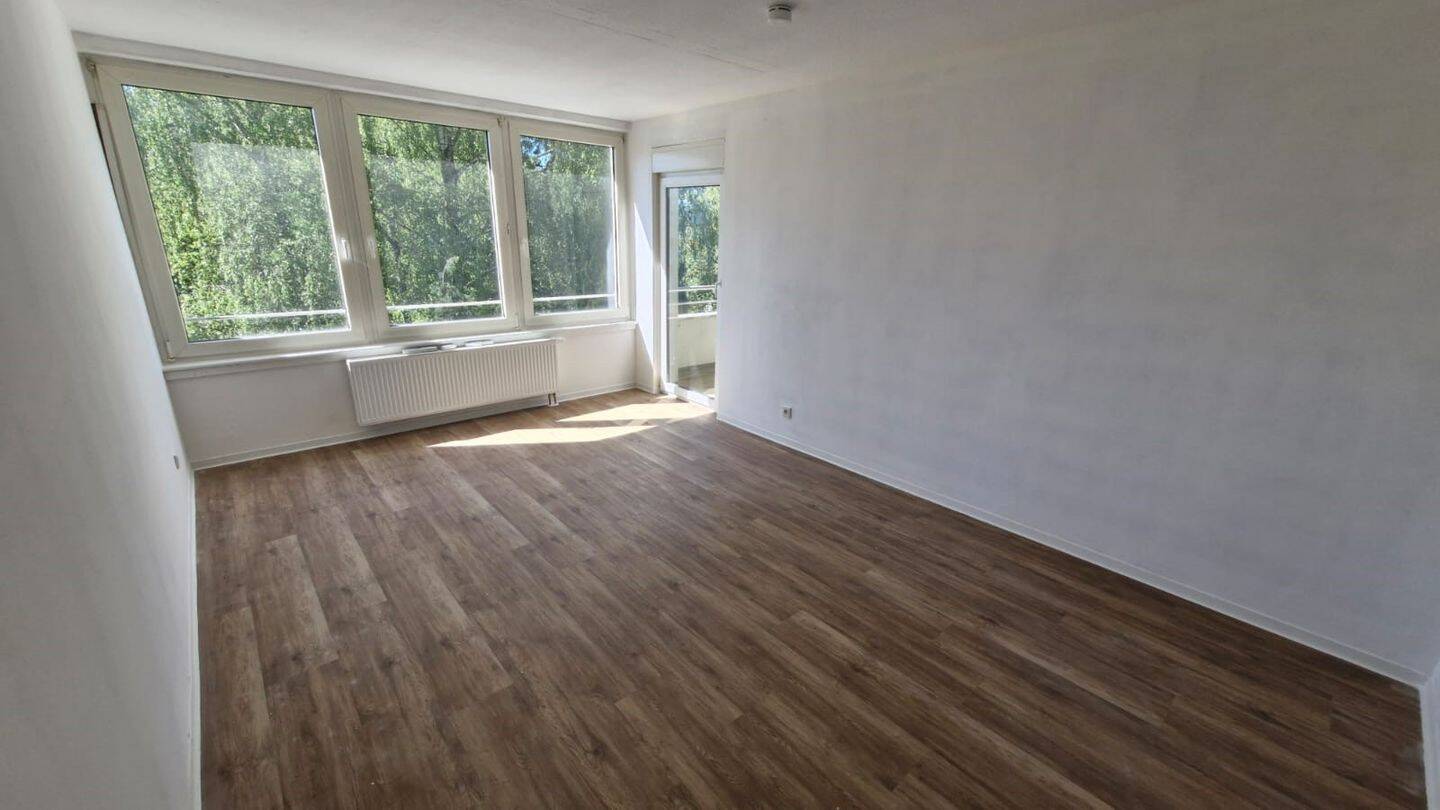 Zweizimmerwohnung mit Loggia auf dem Eschberg, 66121 Saarbrücken