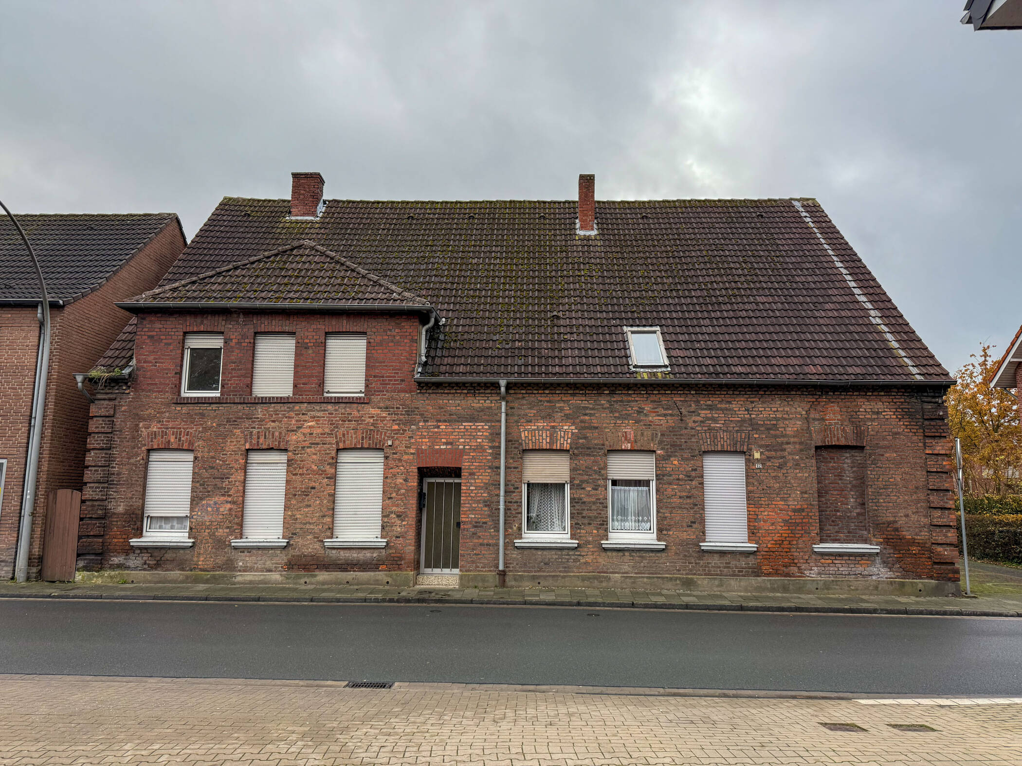Neu bauen oder sanieren ! – MFH auf großem Grundstück im Herzen von Albersloh, 48324 Sendenhorst