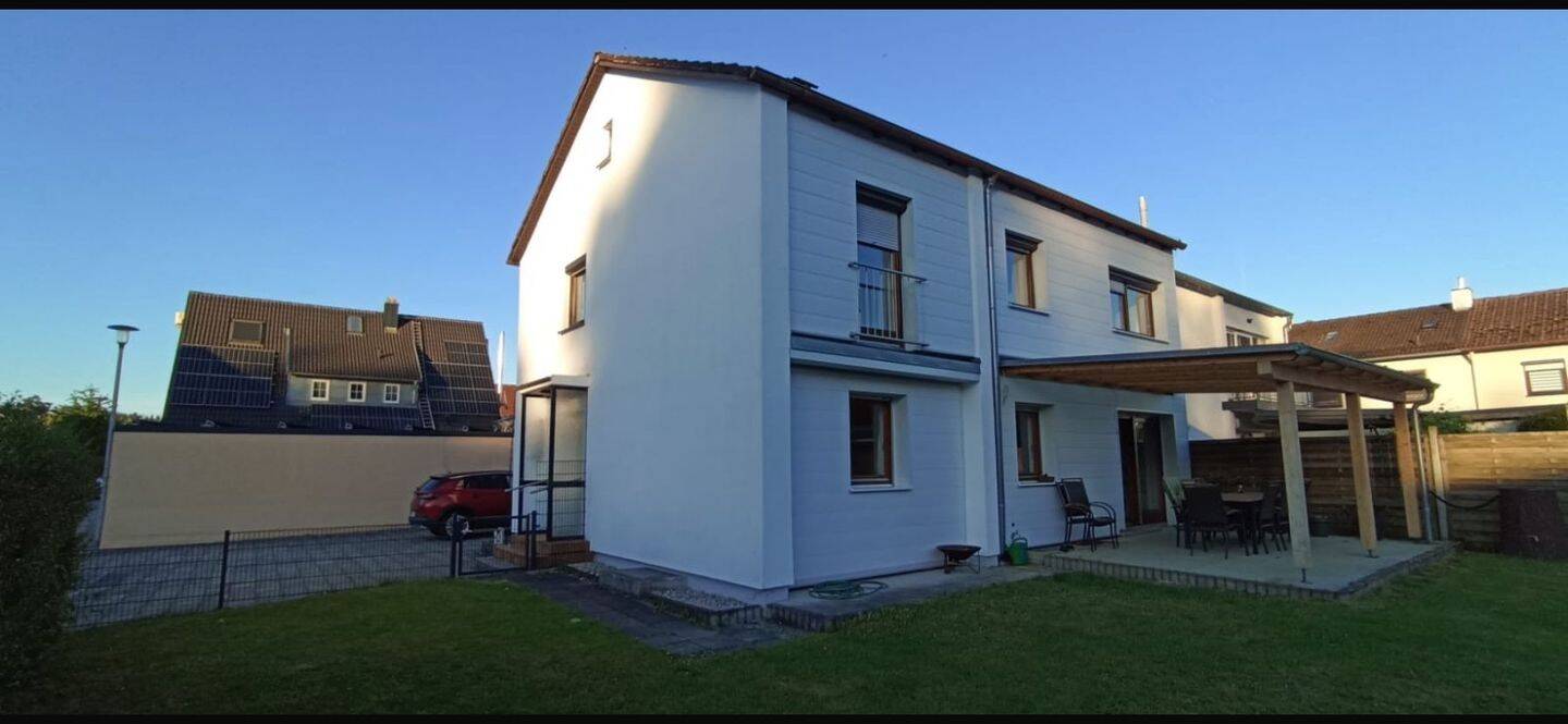 Modernisierte Doppelhaushälfte mit neuer Glasbedachung Terrasse, 84478 Waldkraiburg