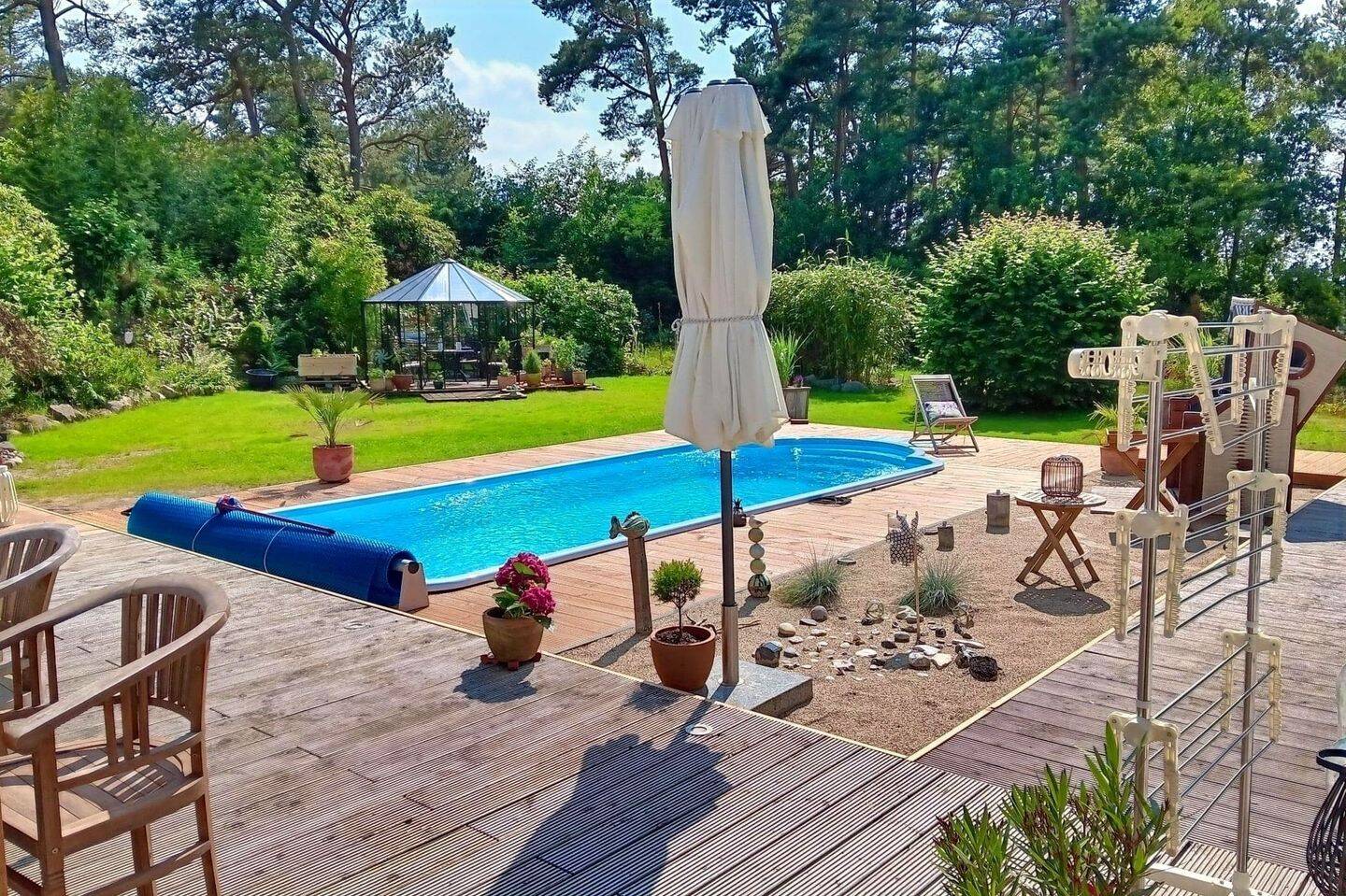 Energetisch top – mit Pool & Gästehaus!, 21220 Seevetal