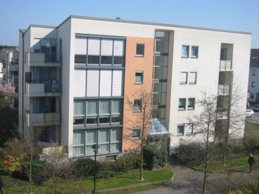 Im besten Alter eine Wohnung bei VIVAWEST – Wohnen ab 60., 51145 Köln (Porz Eil Elsdorf Urbach)