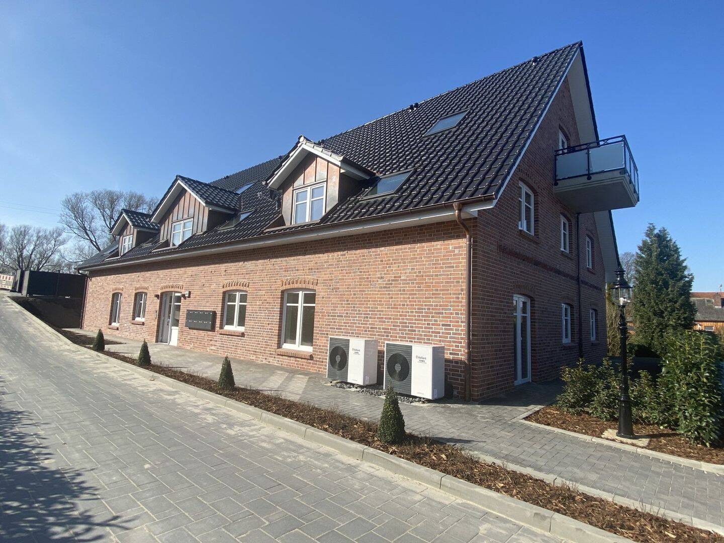 Neubau (Energiestandard KfW55)!!! Großzügige 2-Zimmer-Dachgeschoss-Wohnung mit Balkon, 21037 Hamburg (Bergedorf)