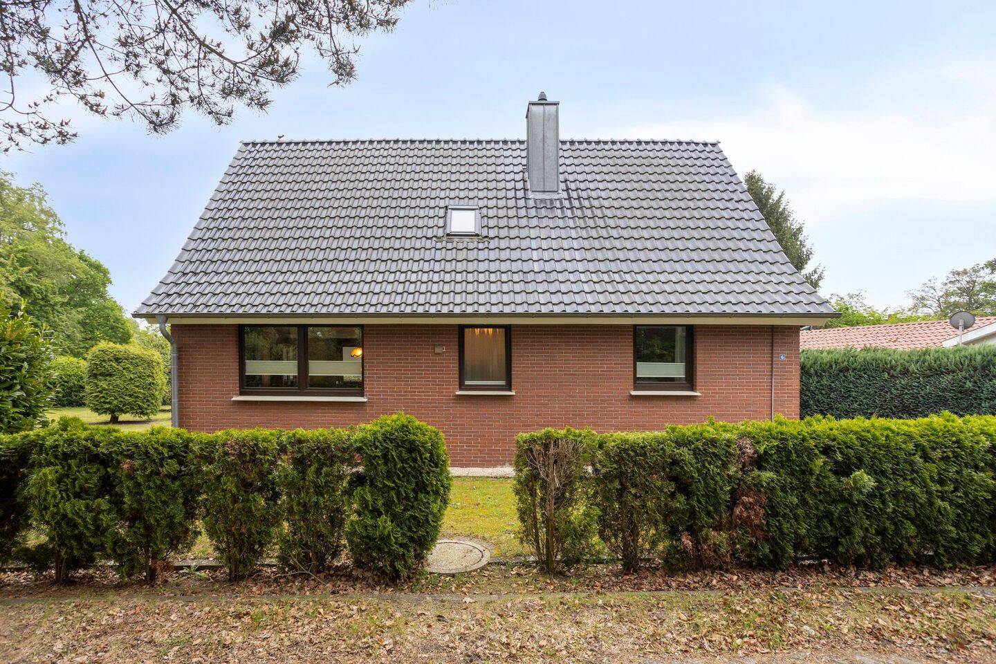 Freistehendes Wohnen mit viel Platz, Ruhe und Möglichkeiten – direkt hinter der Grenze im beliebten Emlichheim!, 49824 Emlichheim
