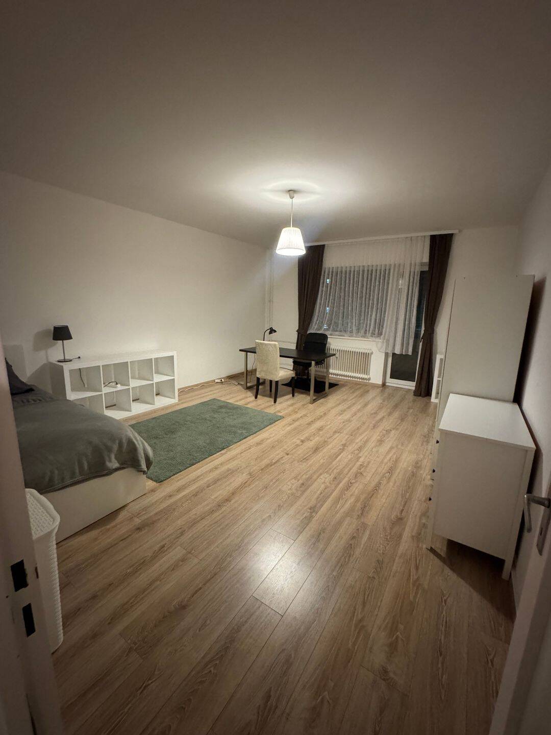Möbliertes WG-Zimmer mit Balkon in Berlin-Steglitz, 12167 Berlin (Steglitz-Zehlendorf Steglitz)