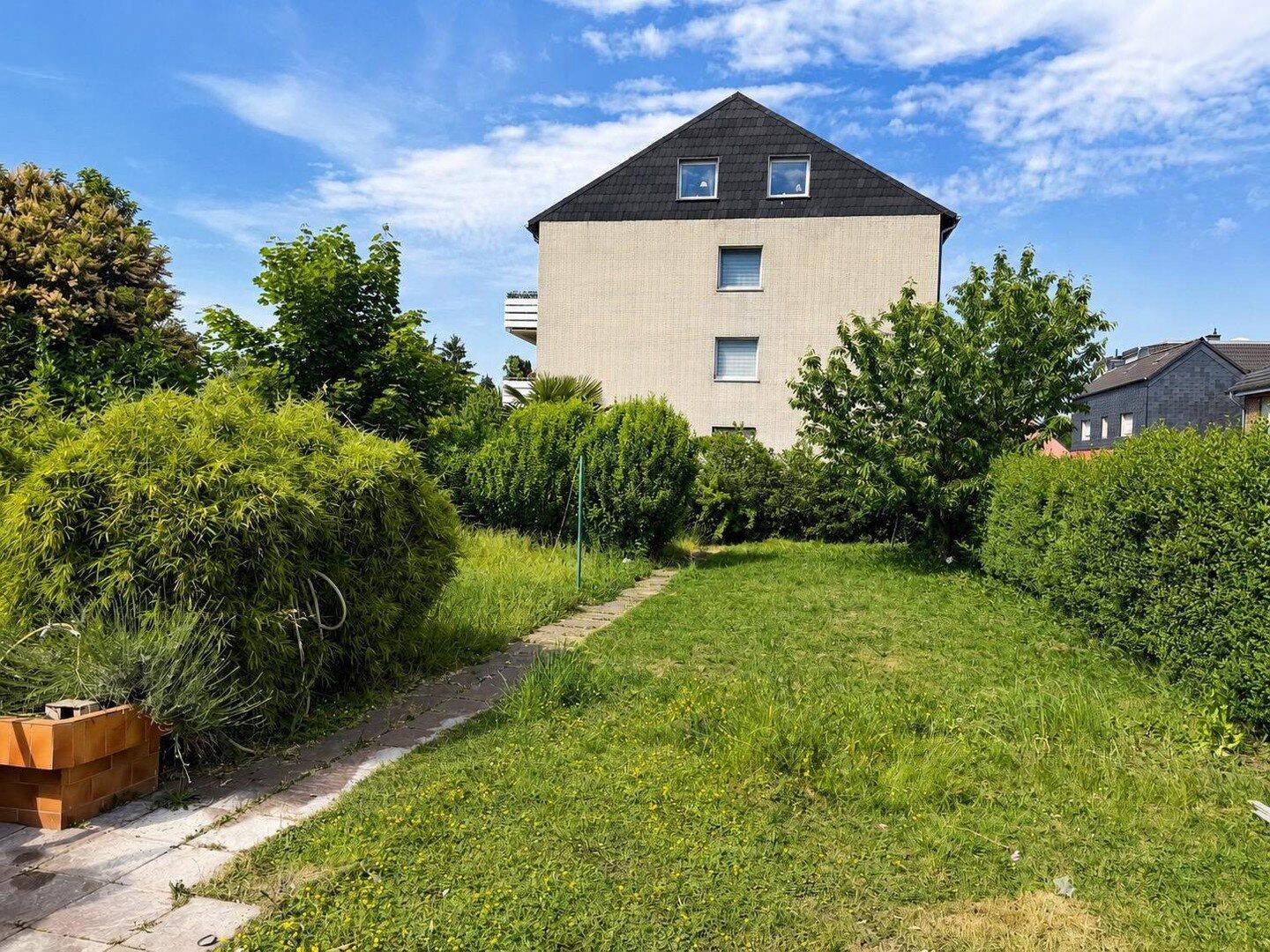 Baugrundstück in Moers-Asberg – EFH, Doppelhaus oder kleines MFH prüfbar, 47443 Moers