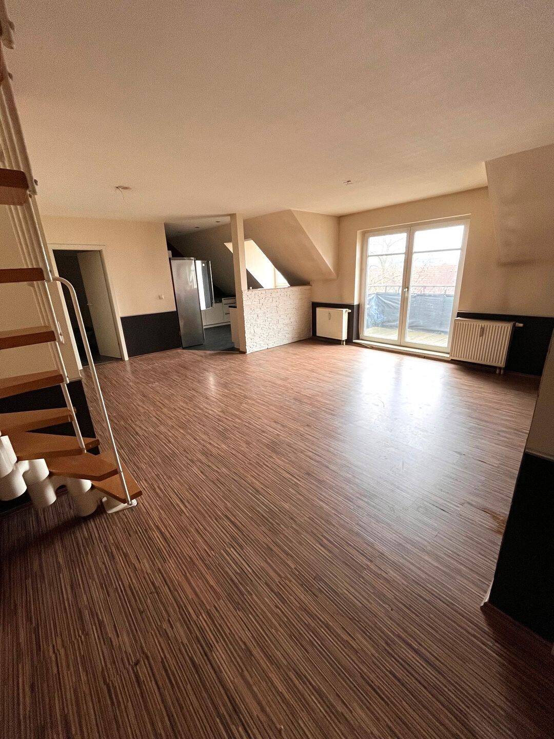 schöne 3 Raum Wohnung mit Balkon und Einbauküche