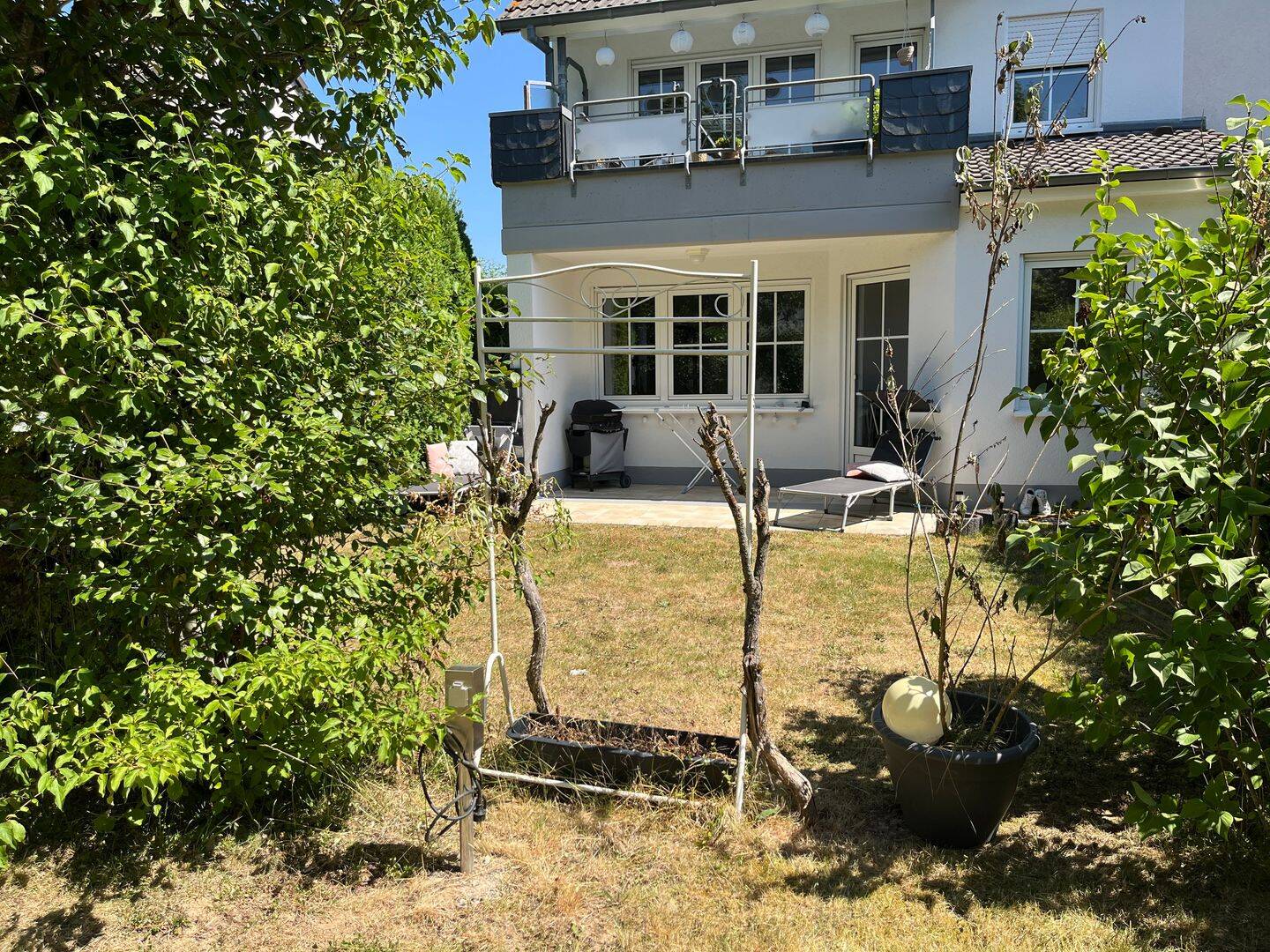 Helle lichtdurchflutete Erdgeschoss-Wohnung in ruhiger Lage, 54296 Trier
