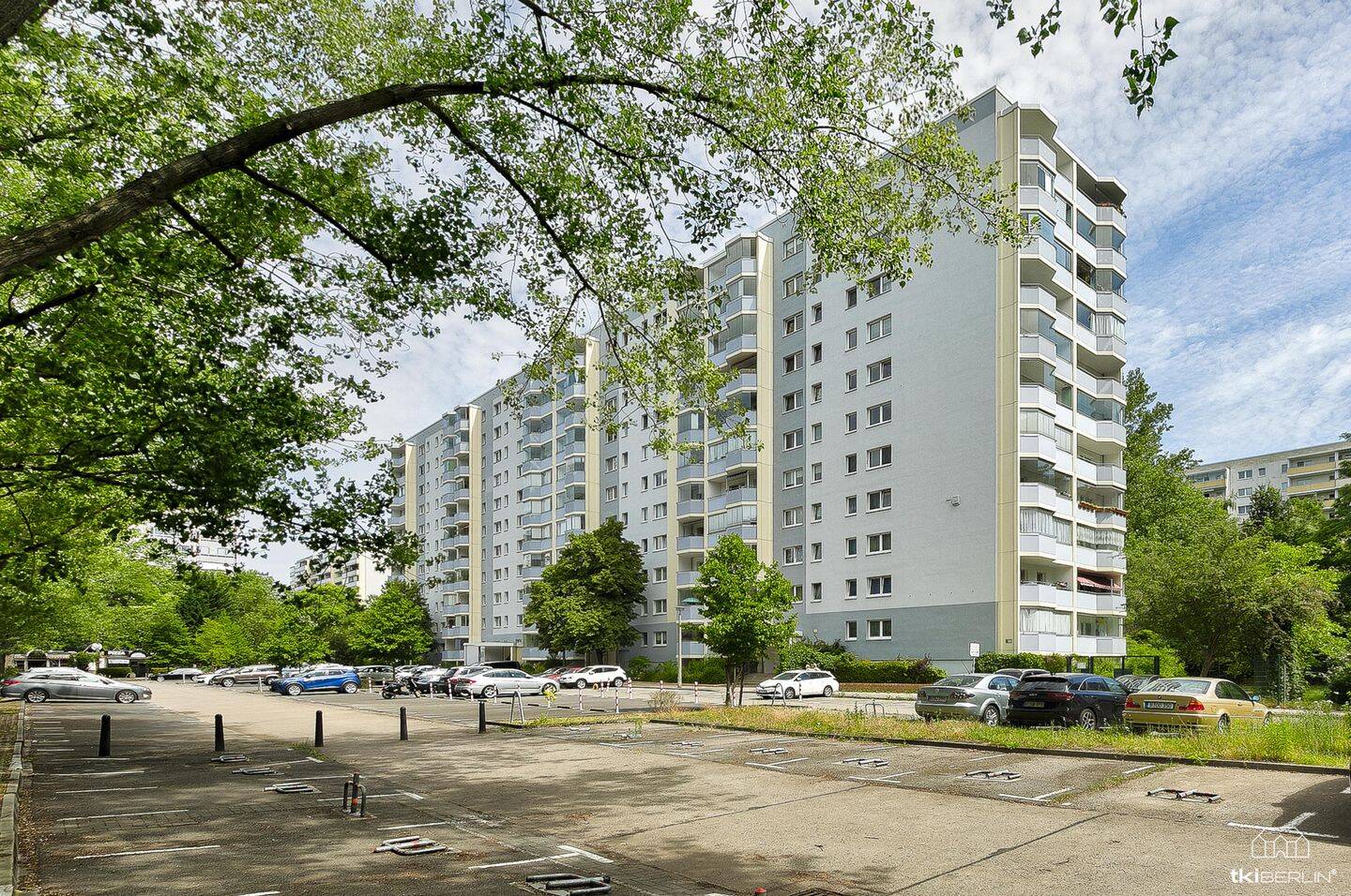 3-Raumwohnung mit großem, verglastem Balkon, 13051 Berlin (Pankow)