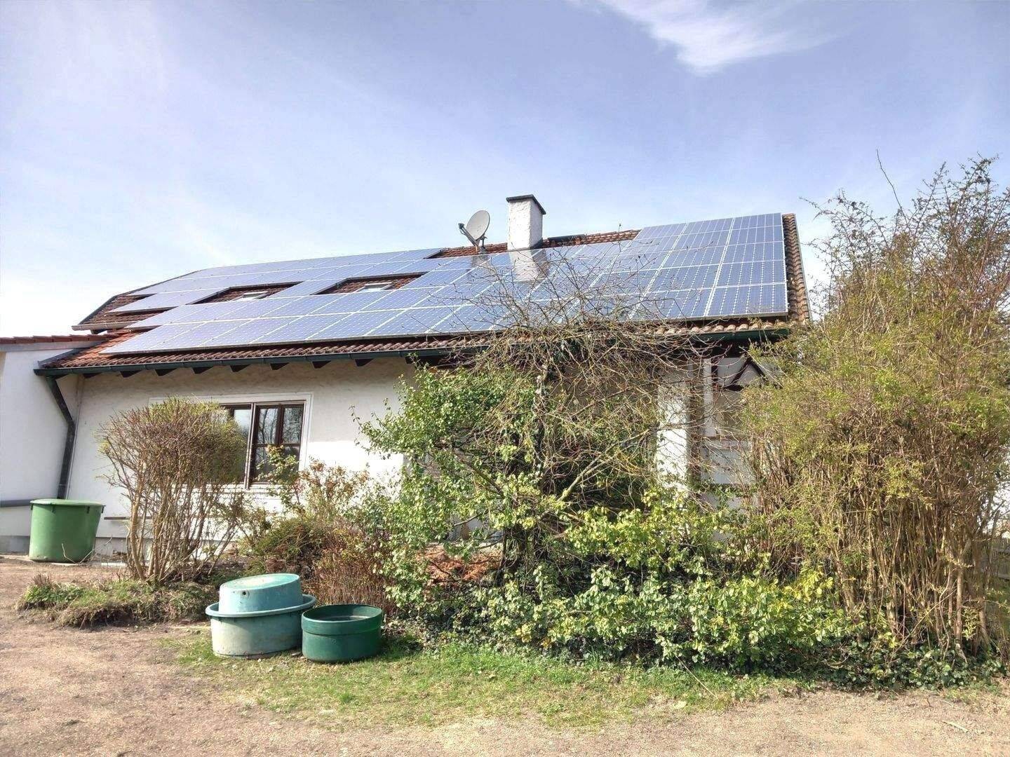 Gemütliches EFH mit Carport und Garten, 85104 Pförring