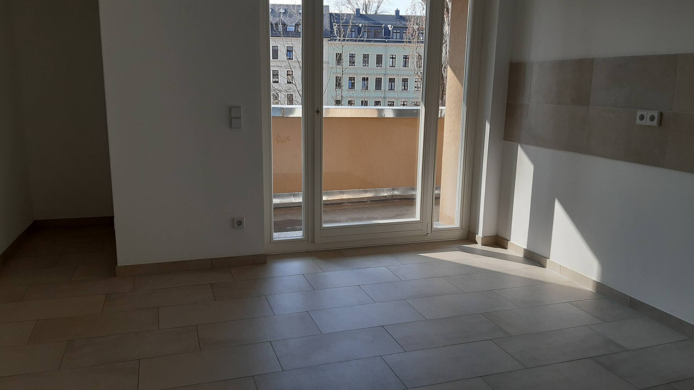 großzügige 4-Zi.-Whg., mit 2 Balkonen, 9126 Chemnitz (Altchemnitz Bernsdorf Gablenz Lutherviertel Sonnenberg)