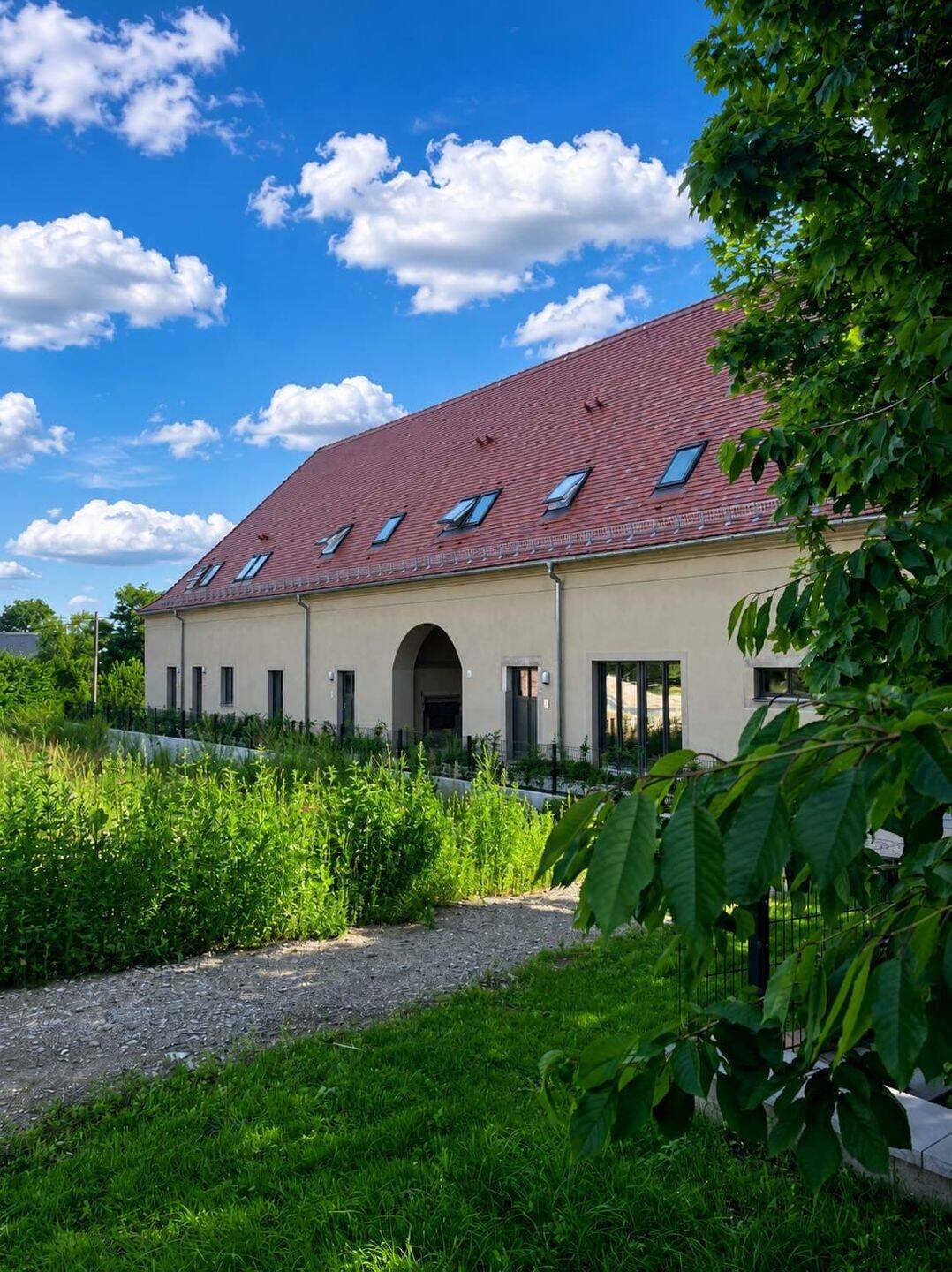Wohnen im Rittergut am Schloss, 5-Zi-Wohnung in ruhiger Lage, Einbauküche, Terrasse…, 1454 Wachau