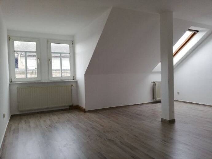 2-Zimmer Wohnung mit EBK in Krankenhausnähe, 4720 Döbeln