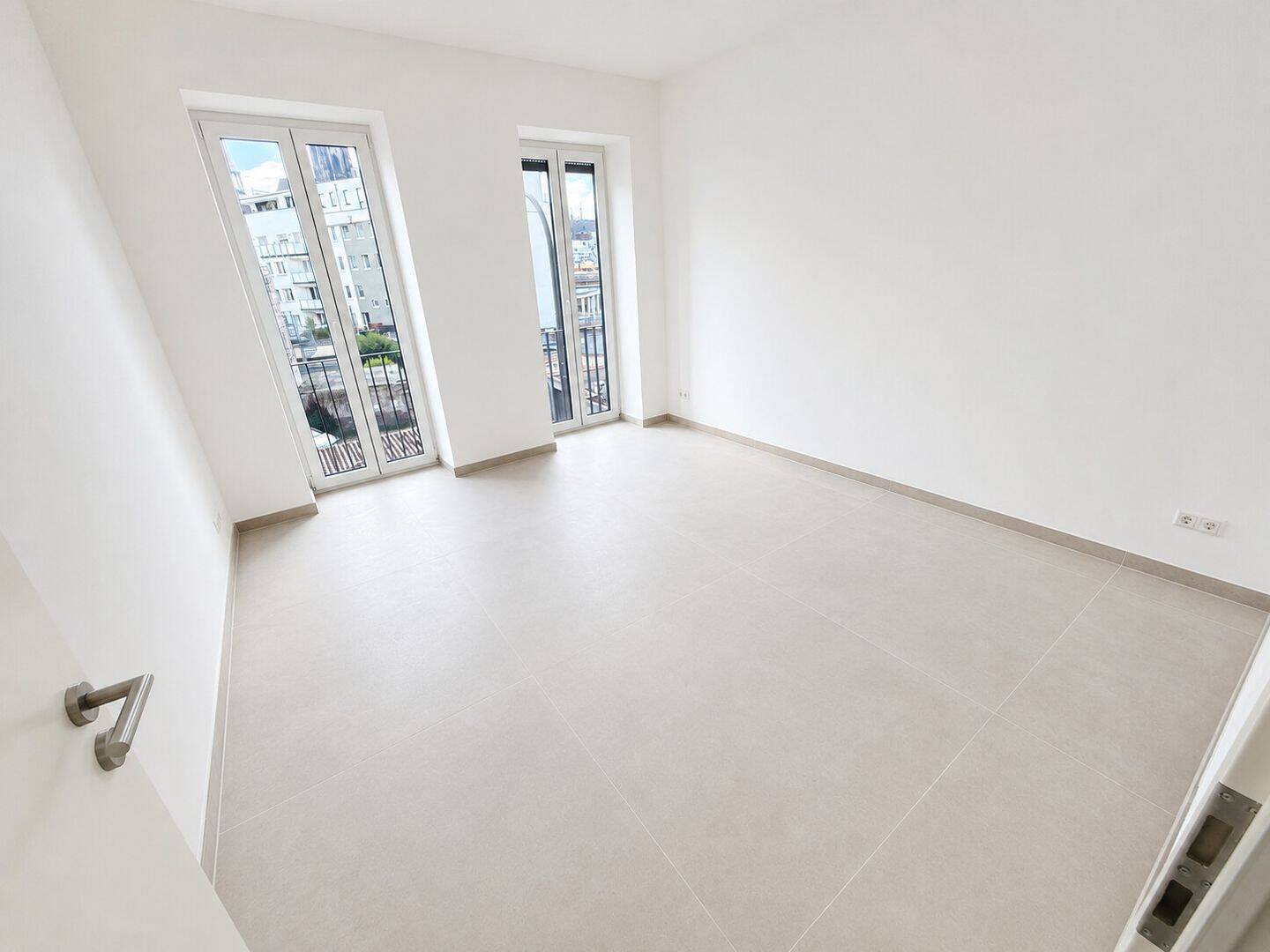 Erstbezug nach Kernsanierung: Moderne 3-Zimmer-Wohnung in Köln-Altstadt-Nord