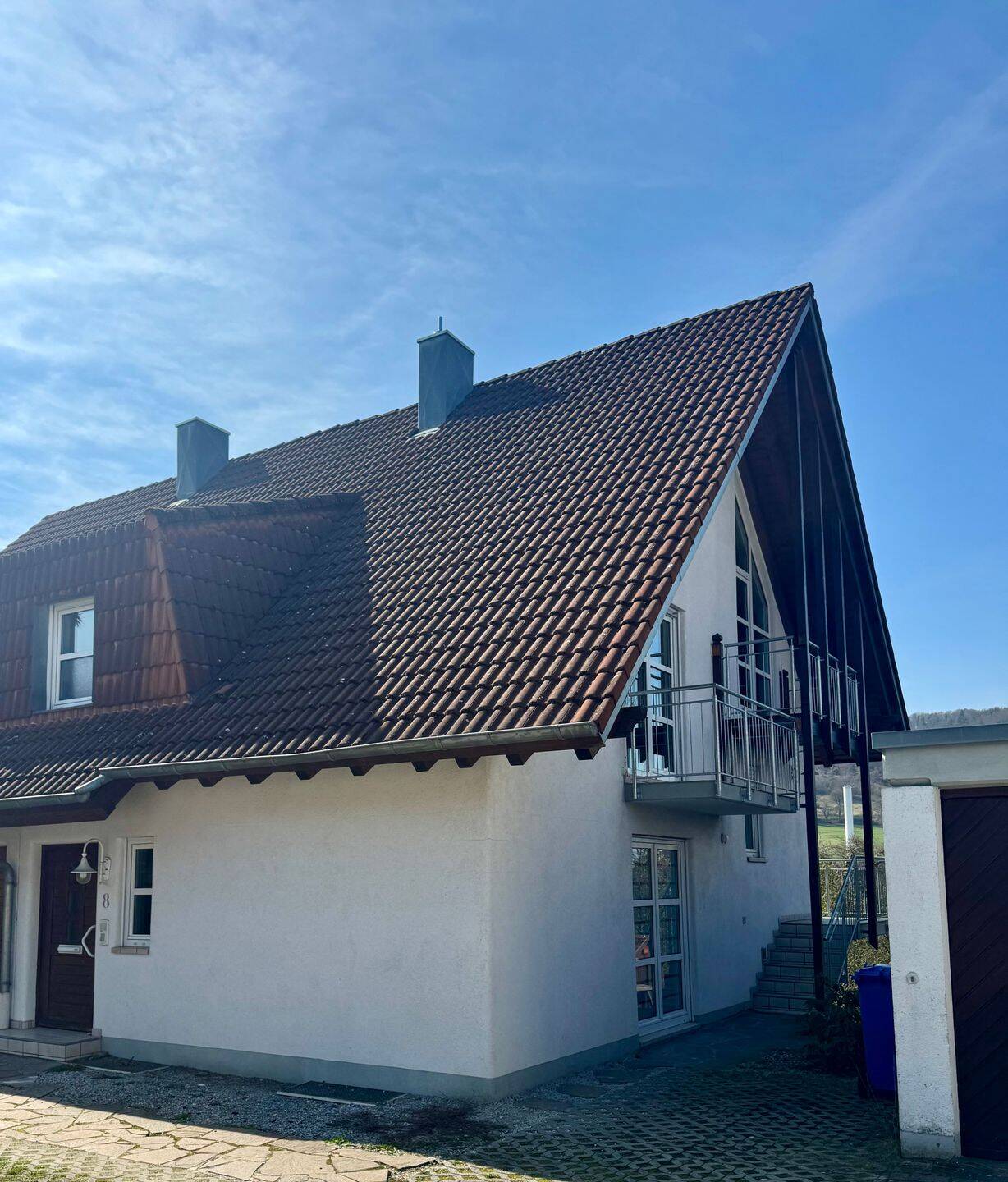 Doppelhaushälfte mit 3 Schlafzimmern, Balkon, Terrasse, Garten und Garage in Unterkochen, 73432 Aalen