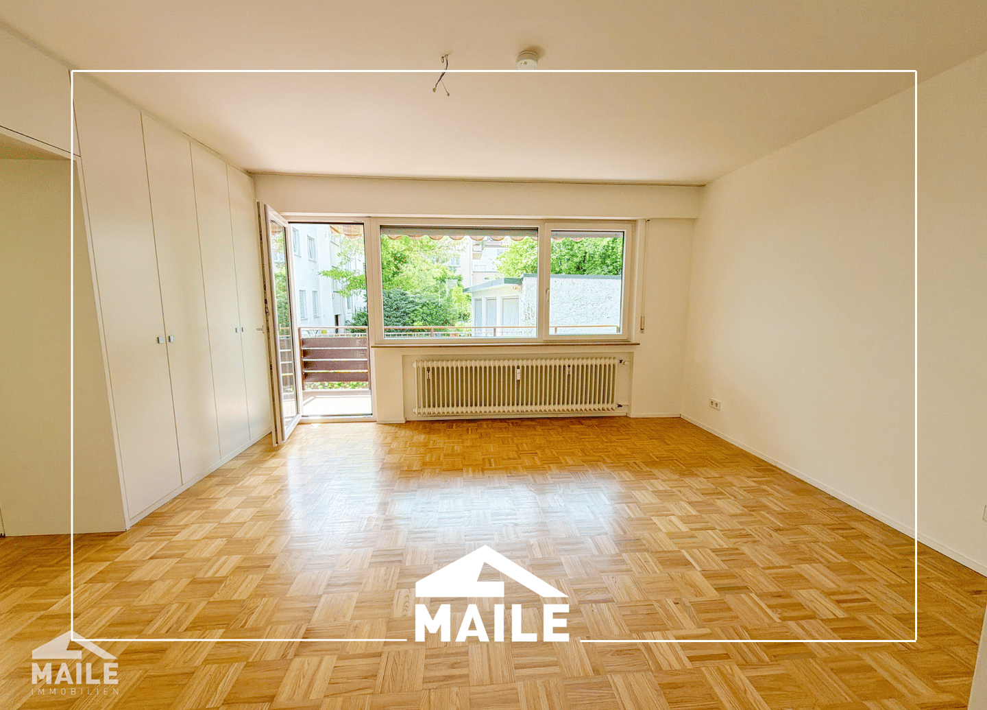 Urbanes Wohnen im Grünen: 5-Zimmer-Wohnung, zwei Balkone, eine Garage und Stellplatz!, 70195 Stuttgart (Botnang)